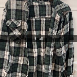 Green and White Plaid Button-Up Shirt - Small